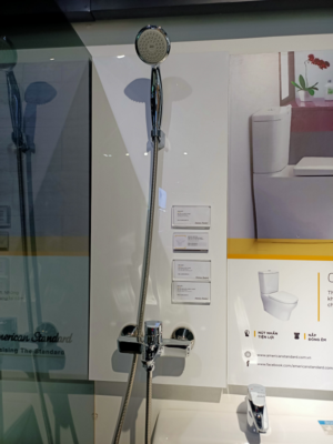 giá vòi hoa sen inox